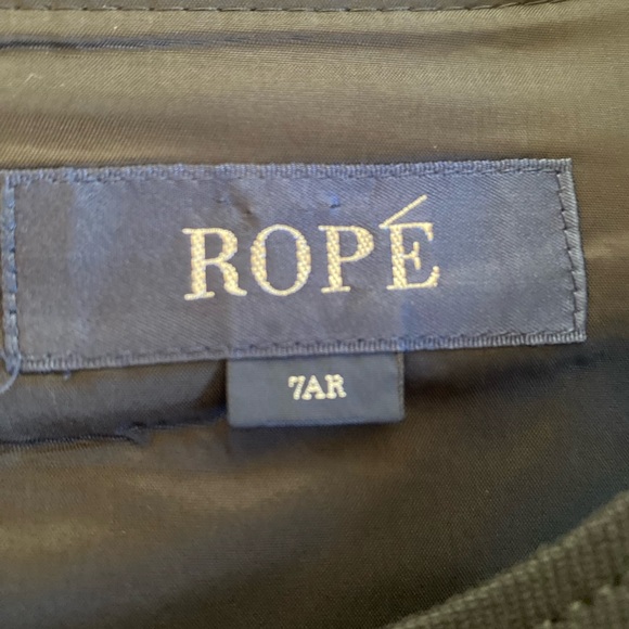 Black Cap-Sleeve Midi Sheath Dress, made in Japan, 97% cotton - Picture 2 of 6